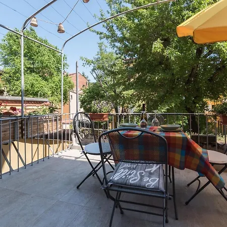 Apartament Capo Di Lucca - In The Historical Center With Terrace Bolonia