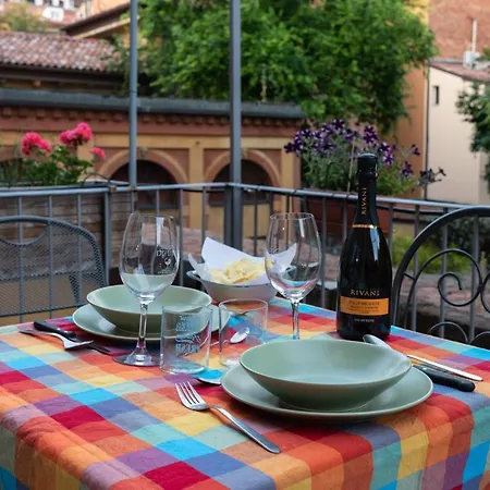Capo Di Lucca - In The Historical Center With Terrace Bolonia